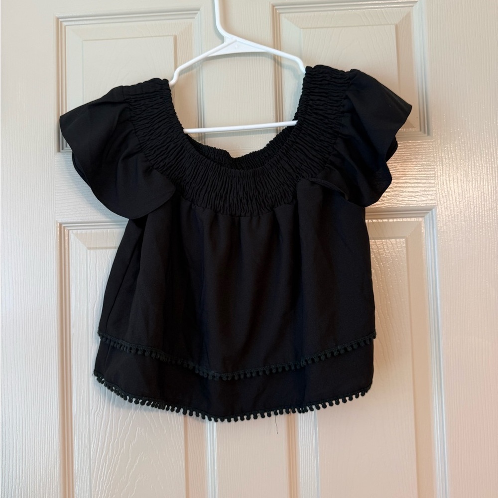 NWOT Honey Punch Black Ruffle Top